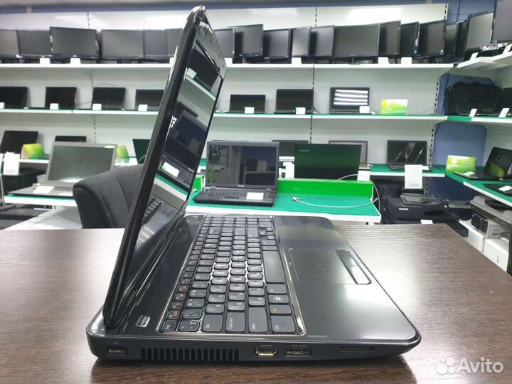 Ноутбук Dell Core i7 GT525M 1Gb