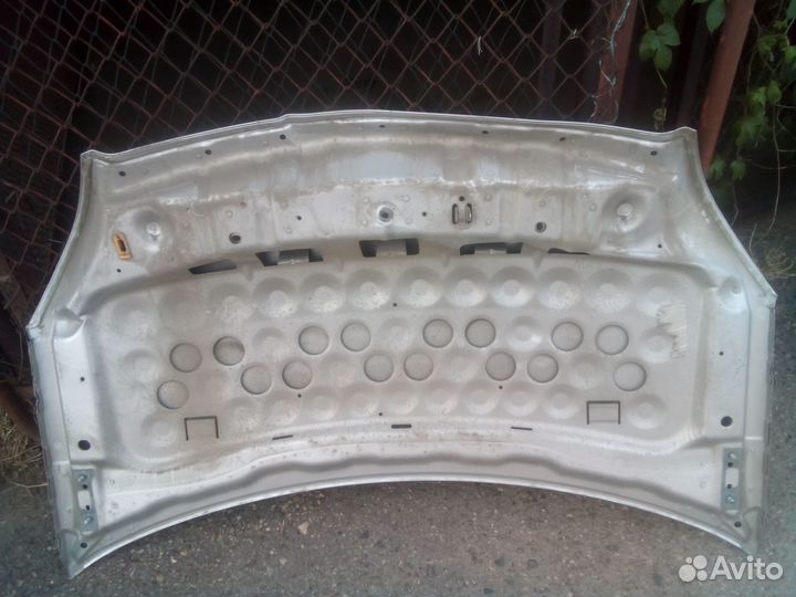 Капот Opel Zafira B