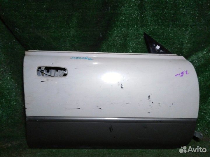 Дверь передняя правая Toyota Vista SV30