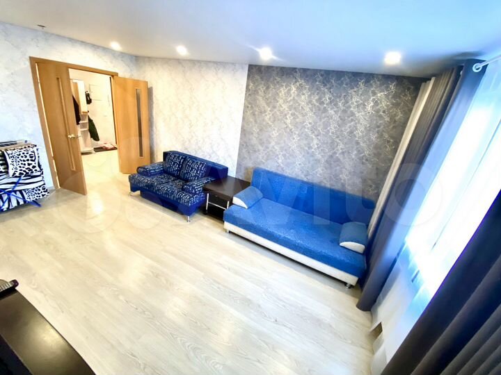 2-к. квартира, 65 м², 2/13 эт.