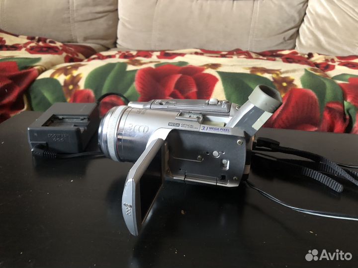 Видеокамера Panasonic NV-GS250