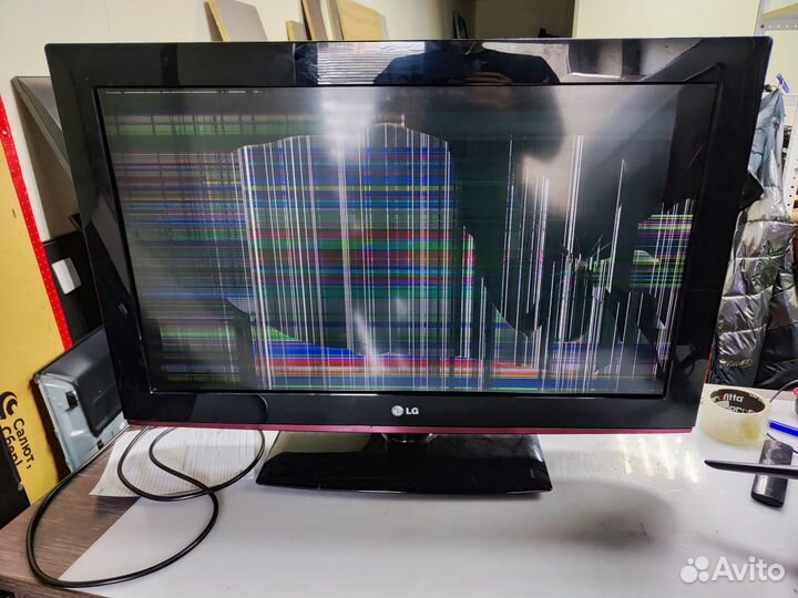 Телевизор LG 32LD340 (Разбор)(По запчастям)