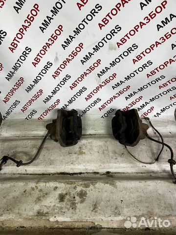 Суппорт передний правый Land Rover Range Rover 3