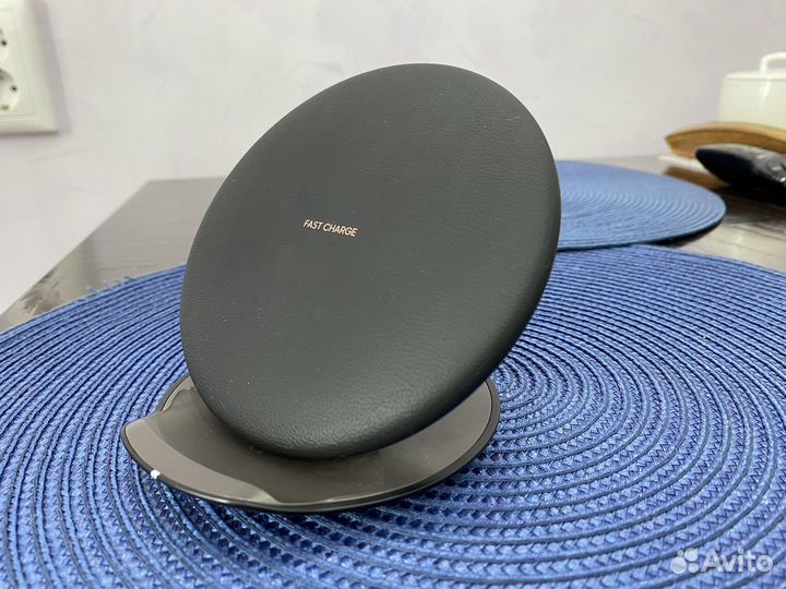 Беспроводное зарядное устройство Samsung EP-PG950