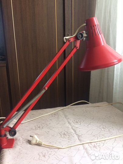 Лампа настольная