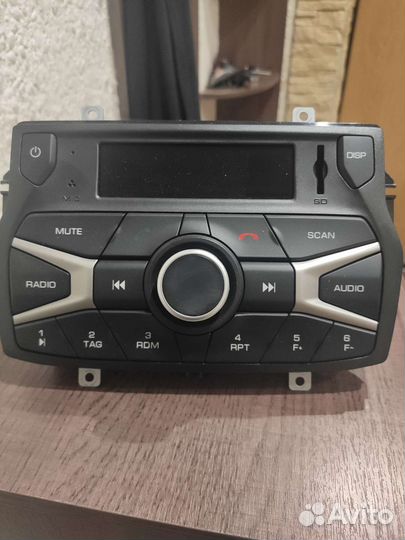 Штатная магнитола для Весты