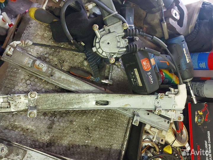 Стеклоподъемники на Киа шума есть все