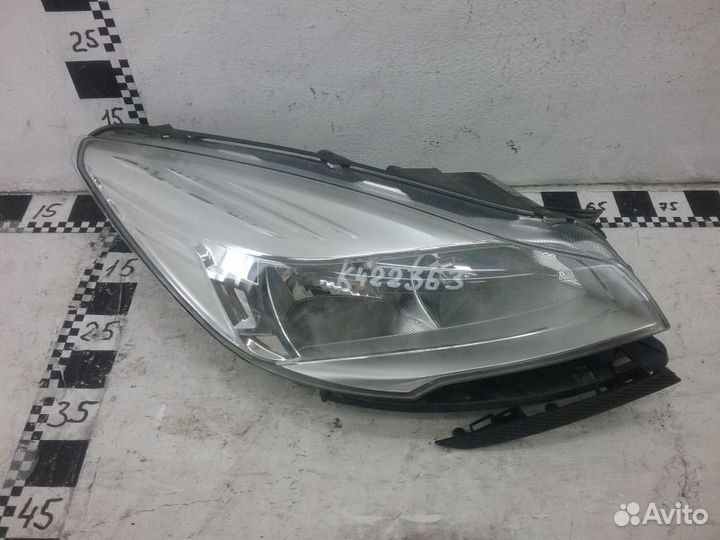 Фара правая Ford Kuga 2 галоген