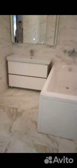 Укладка плитки, стяжка, штукатурка