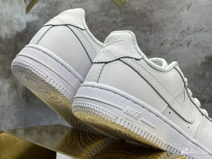 Кроссовки Nike air force 1