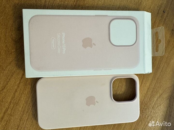 Чехол на iPhone 13pro