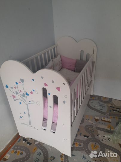Детская кроватка