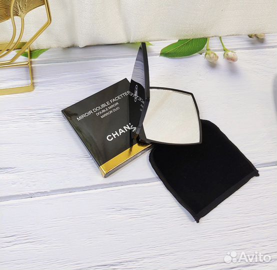 Зеркало Chanel