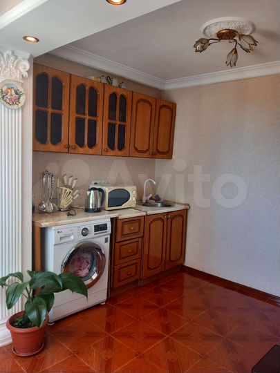 2-к. квартира, 57 м², 4/5 эт.