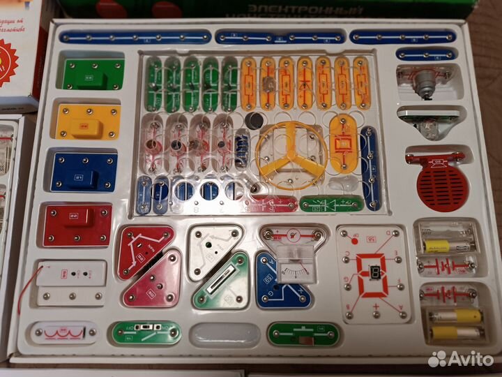 Электронный конструктор 