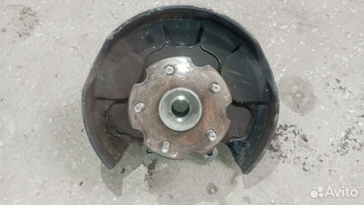 Ступица Кулак задний левый Lexus NX200