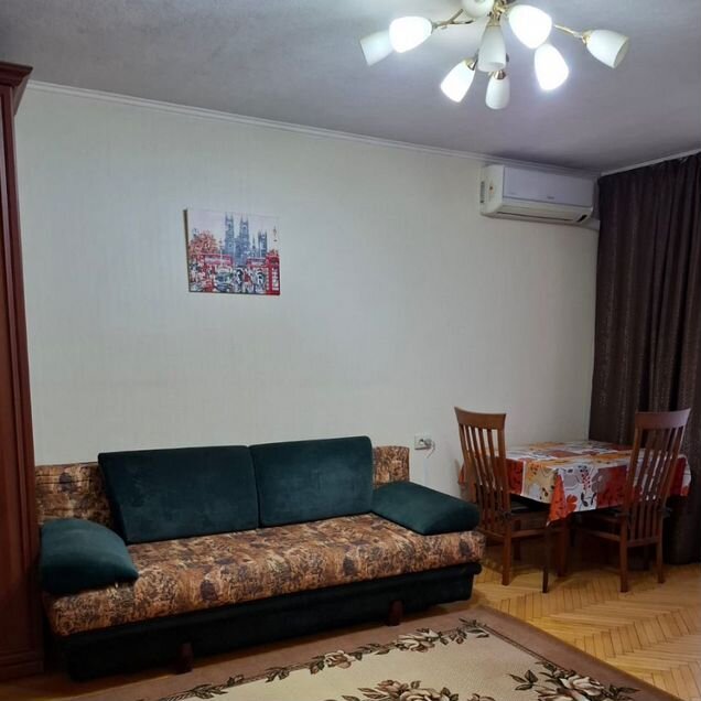 2-к. квартира, 43 м², 5/5 эт.