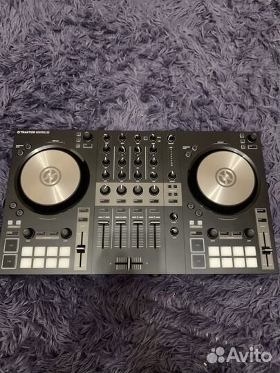 Dj контроллер Traktor S3
