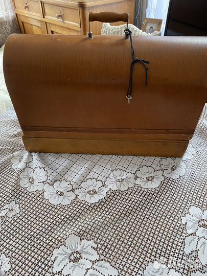 Швейная машина Подольск ручная