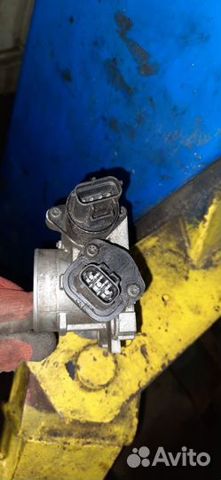 Дроссельная заслонка Dodge Stratus 2,4