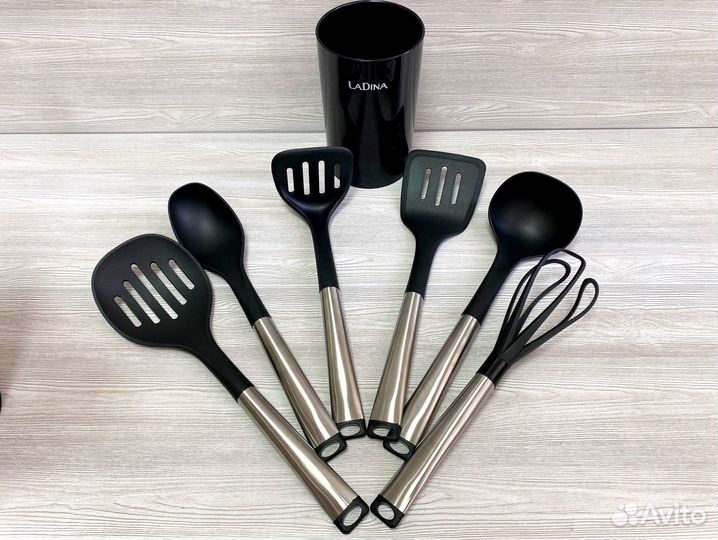 Набор кухонных принадлежностей