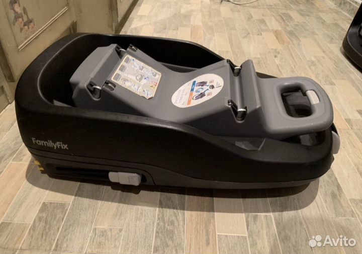 База maxi-cosi Family Fix