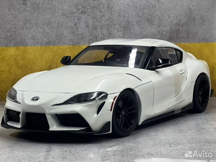 Модель toyota supra a90 1/18 solido