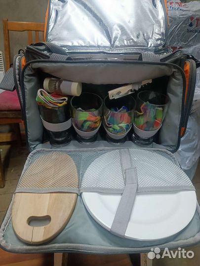 Сумка для пикника с посудой