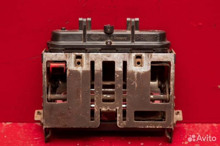 Ручка двери багажника Mercedes S500 W140 M119 1991