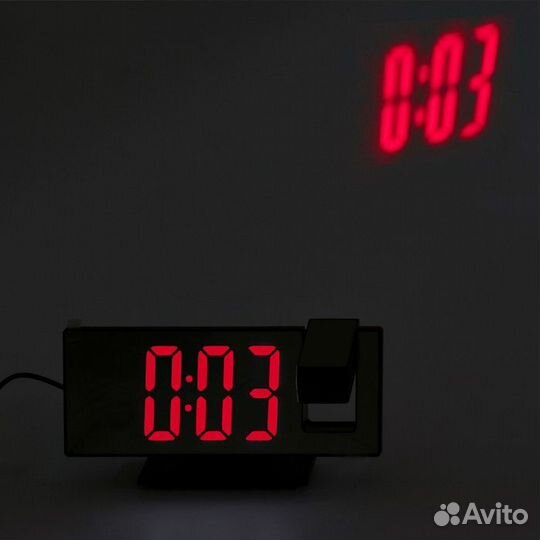 Часы настольные с проекцией