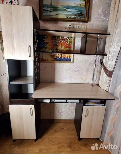 Письменный стол с полками и пеналом б/у