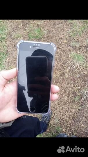 iPhone 8, 64 ГБ