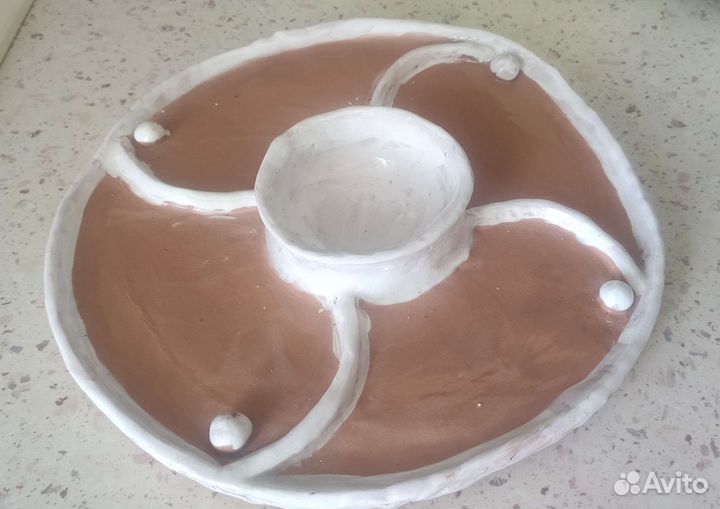 Блюдо для подачи сыра и орехов