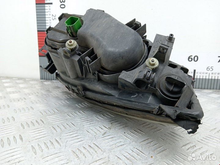 Фара передняя для Ford Mondeo 3 1435624