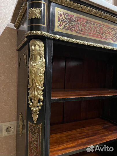 Антикварный комод