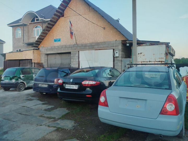 Гараж, > 30 м²