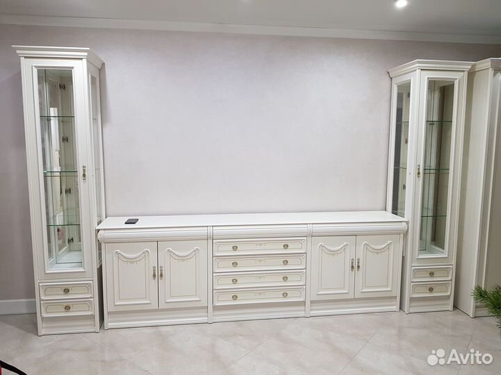 Классическая мебель в светлых тонах