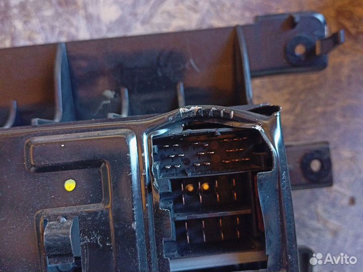 Магнитола с рамкой на opel omega b