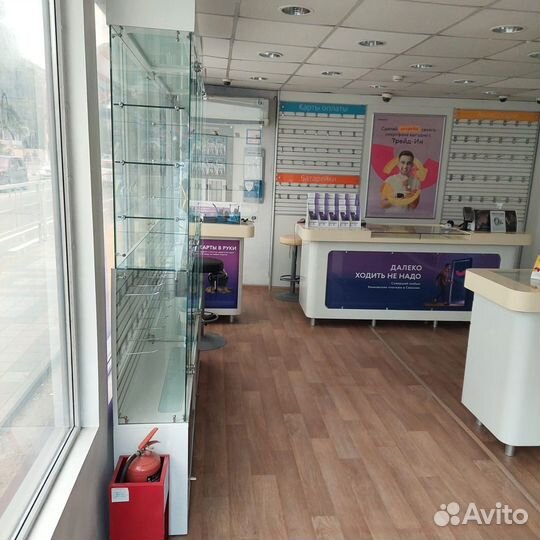 Торговое оборудование. Витрины