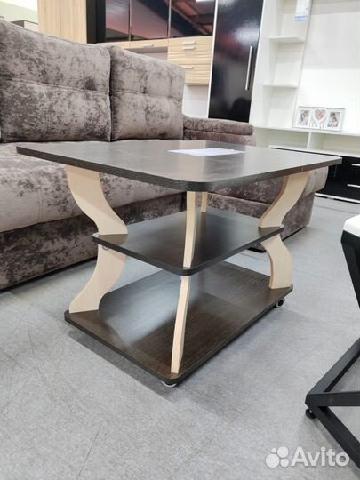 Журнальный стол