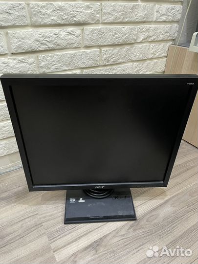 Монитор Acer 19 v 193