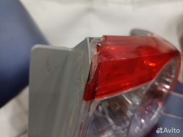 Фонарь правый Toyota Corolla 150 09-13г