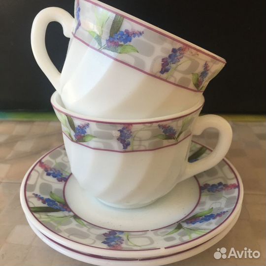 Посуда (чайная пара, рюмки)