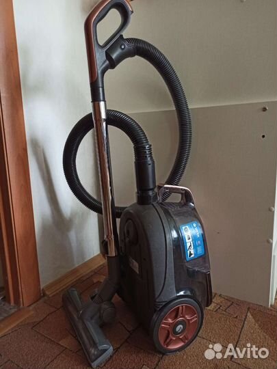 Пылесос vitek