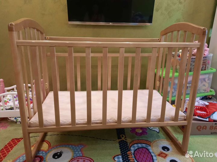 Детская кроватка