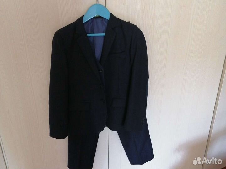 Костюм-двойка школьный