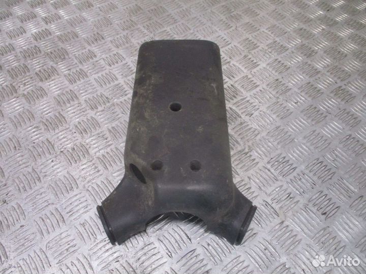 Кожух рулевой колонки Volvo 21079126