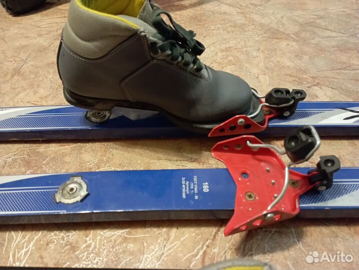 Лыжи детские с ботинками 160 см