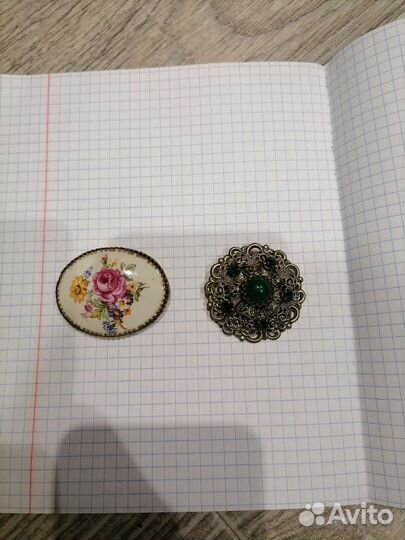 Брошки старинные