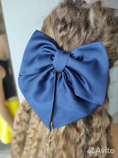 Заколка для волос бант